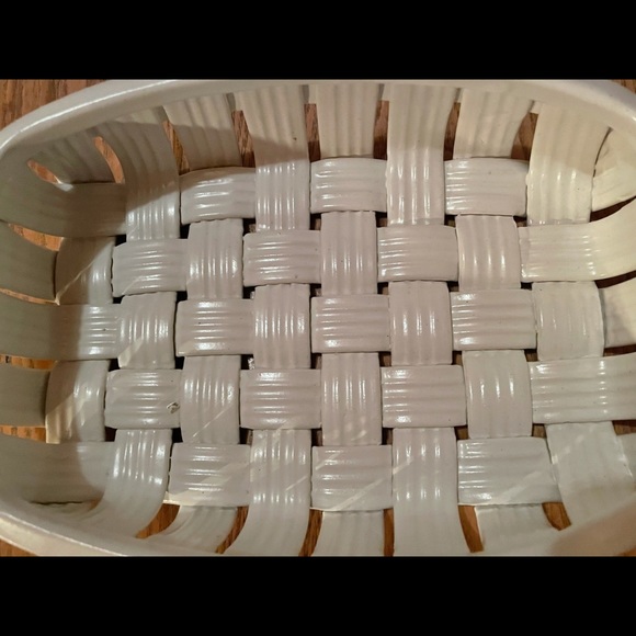 Parmentier Pottery White Basket - Picture 4 of 6